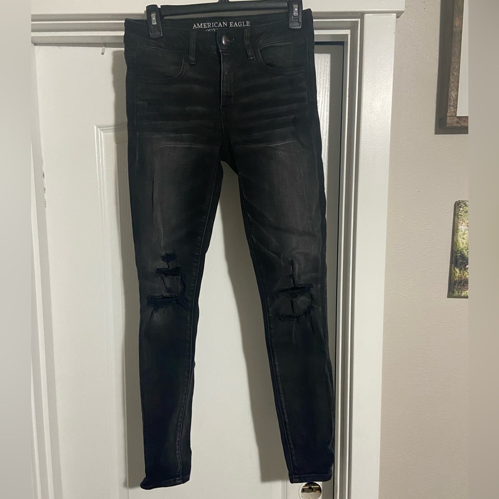 Black distressed jeggings